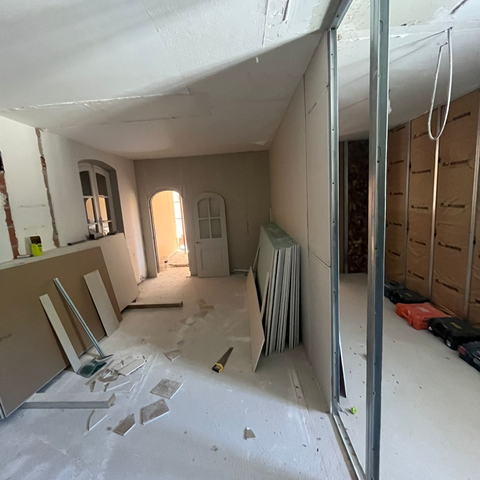 Chantier intérieur clé en main — Rénovation Complète réalisé par EMG Rénovation à Aix-en-Provence